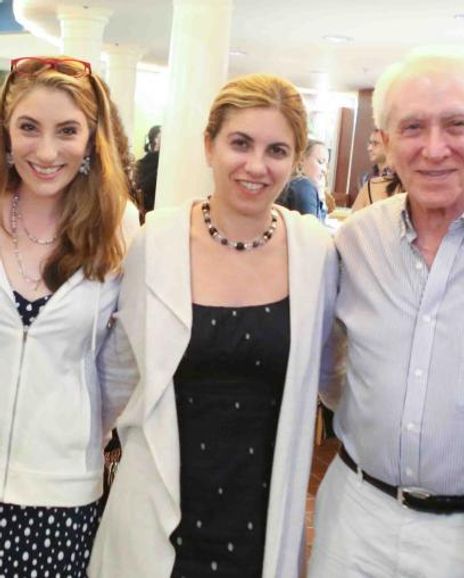 Jennifer Grausman Headshot