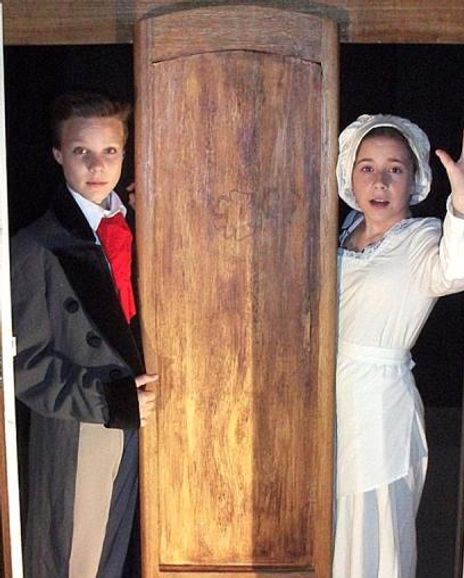 Luis Barnes Headshot