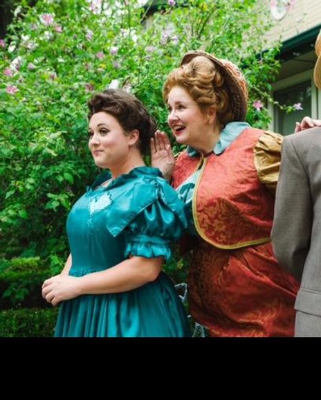 Diane Powell Headshot