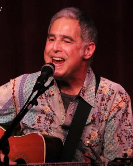 Jim Photoglo Headshot