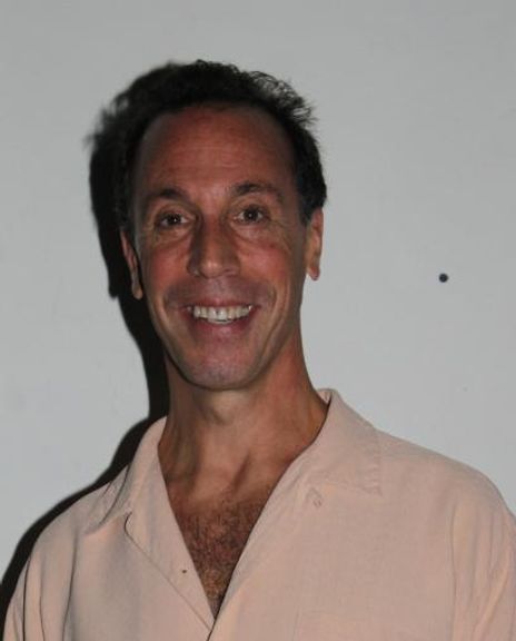 Nelson Avidon Headshot