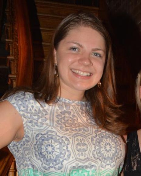 Vicky Wolak Headshot