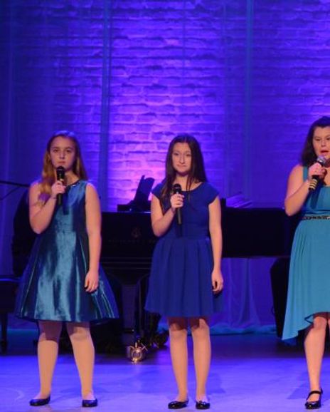 Caroline Kiernan Headshot