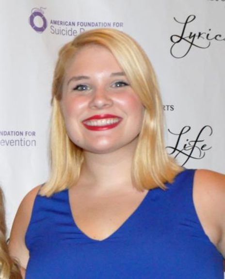 Johanna Regan Headshot