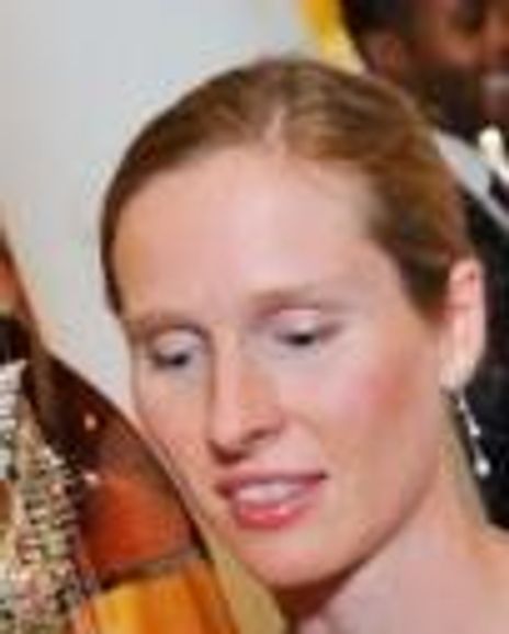 Jill Rodila Headshot