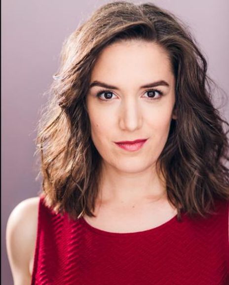 Amanda Thickpenny Headshot