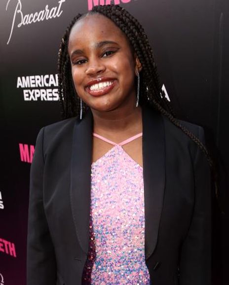 Bobbi MacKenzie Headshot