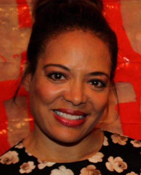 Lauren Luna Velez Headshot