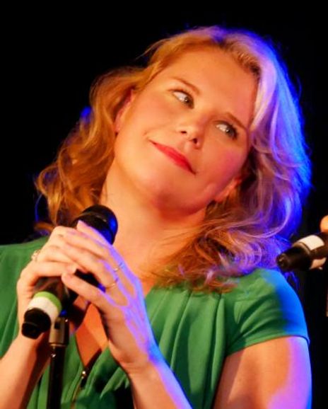 Lauren Van Kurin Headshot