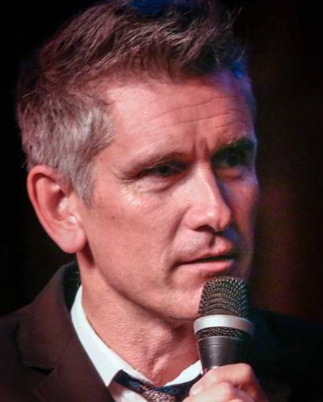 Curtis Steigers Headshot