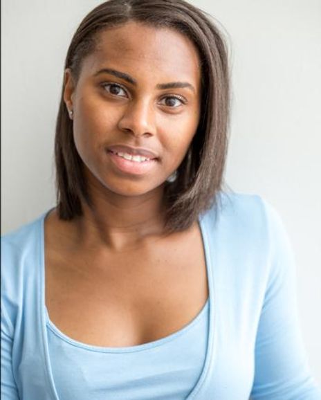 Samantha Russell Headshot