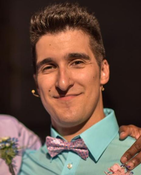 Alexander Guilar Headshot