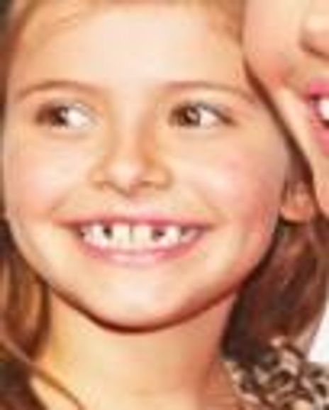 Estella Landy Headshot