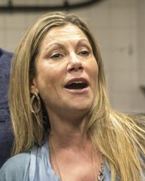 Anita Louise Combe Headshot