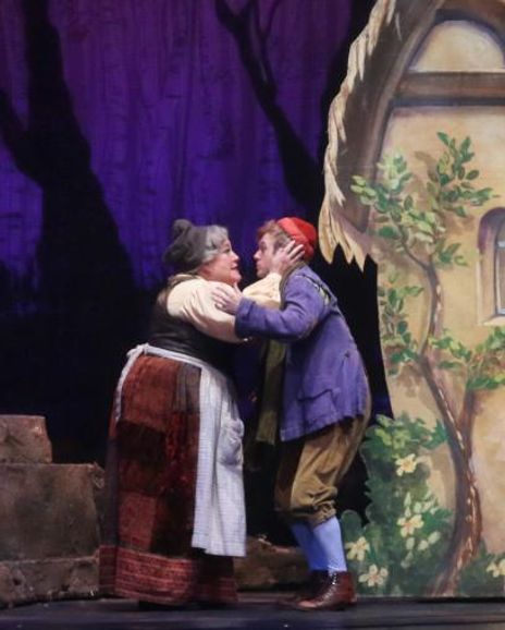 Pauline Cobrda Headshot