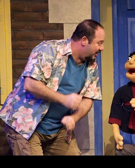 Aaron Miller Headshot