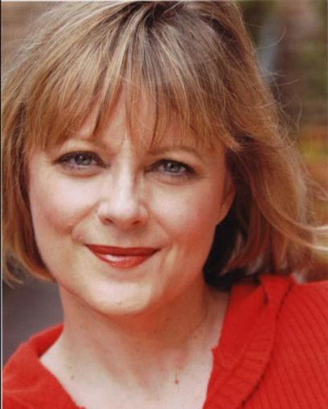 Jennifer Roberts Headshot