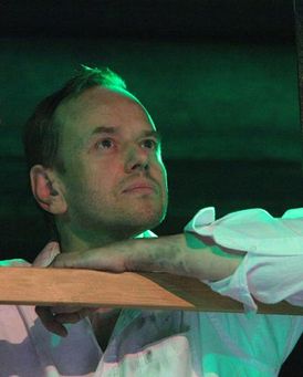 Christopher Staines Headshot