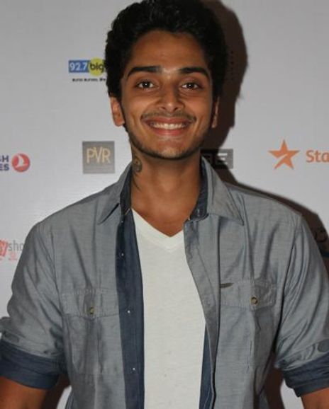 Abhhshek Krishnan Headshot