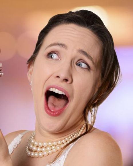 Julia Geisler Headshot