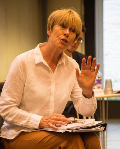 Liz Roberts Headshot