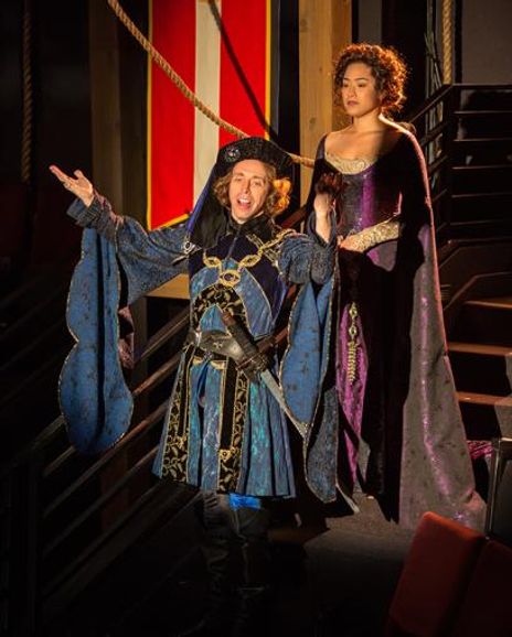 Suzelle Palacios Headshot