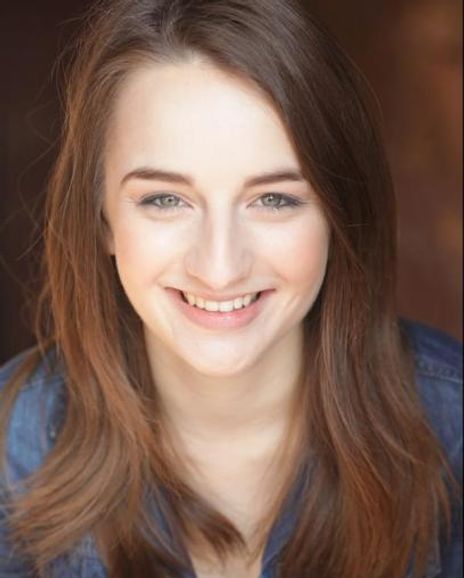 Becca Savoy Headshot