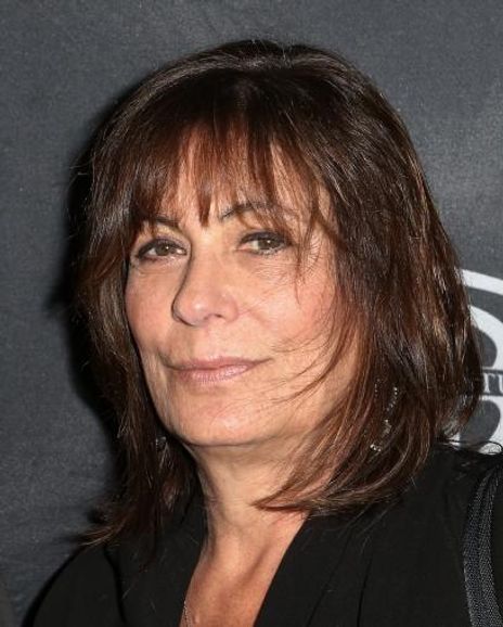 Michele Singer Headshot