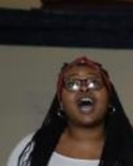 Kayla Meikle Headshot