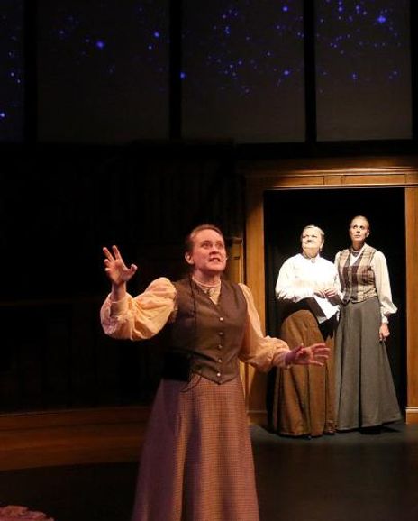 Annie Cannon Headshot