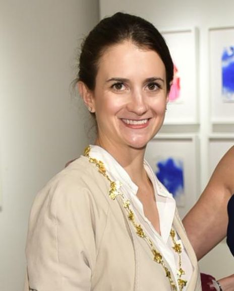 Elizabeth Yanev Headshot