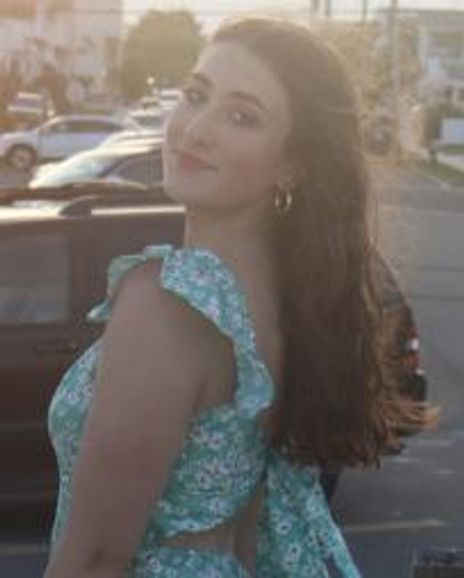 Hattie Gavazzi Headshot