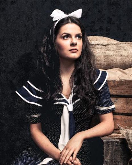 Lucy Penrose Headshot