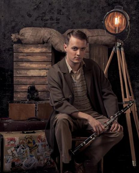 Tom Elliot Reade Headshot