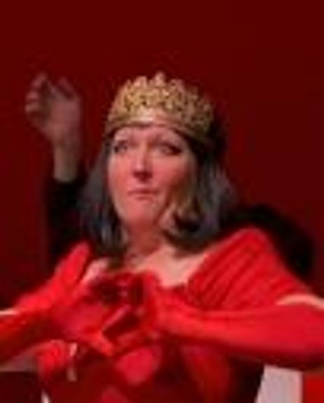 Missy Hanlon Headshot