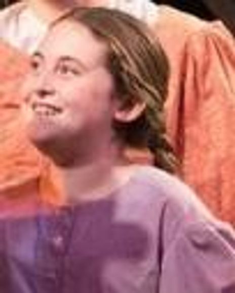 Maya Zohre Mouderres Headshot