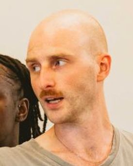 Roger Dipper Headshot