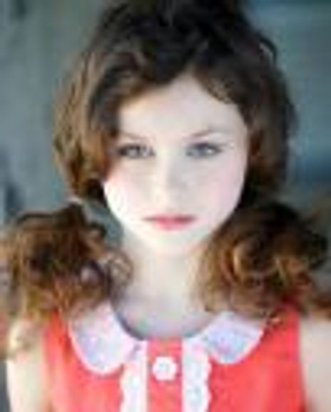 Sammie Lenzi Headshot