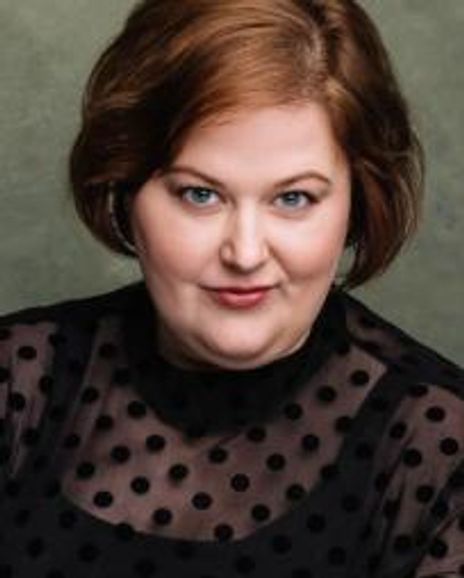 Kara Mikula Headshot