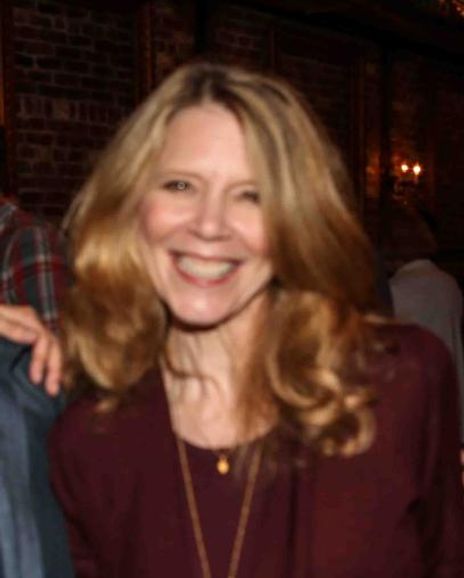 Candace Broecker Headshot