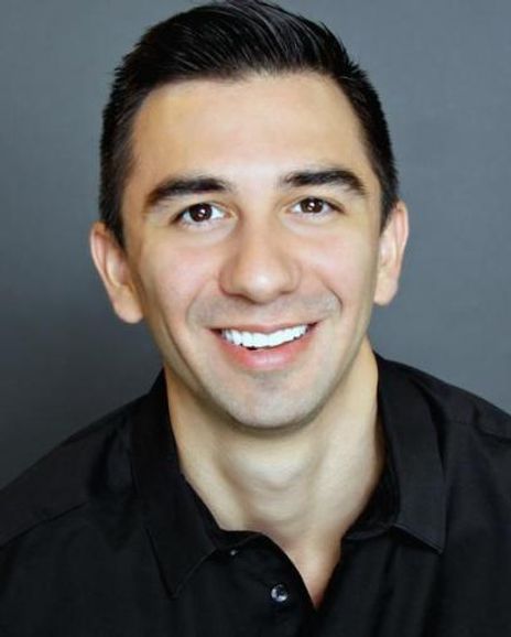 Eric Rivas Headshot