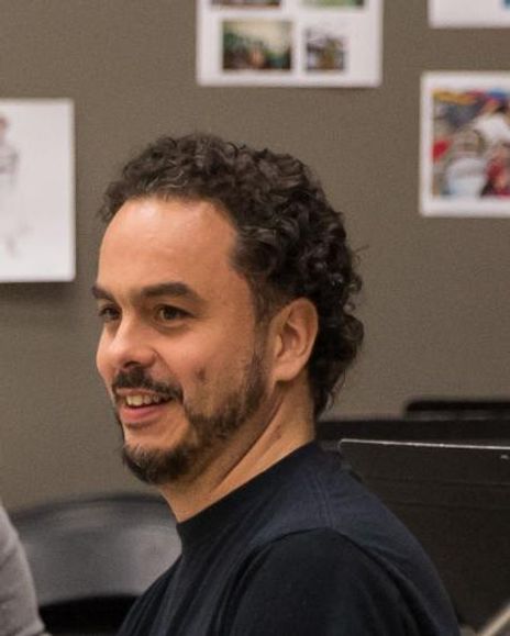 Javier Saume Headshot