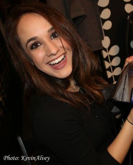 Kalli Siringas Headshot