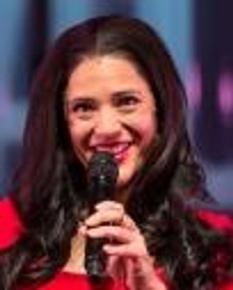 Monique Curnen Headshot