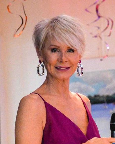 Jill Switzer Headshot