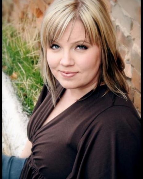 Karin Gittins Headshot