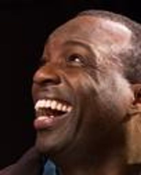 Desmond Bing Headshot