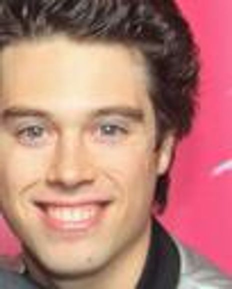 Adam Allende Headshot