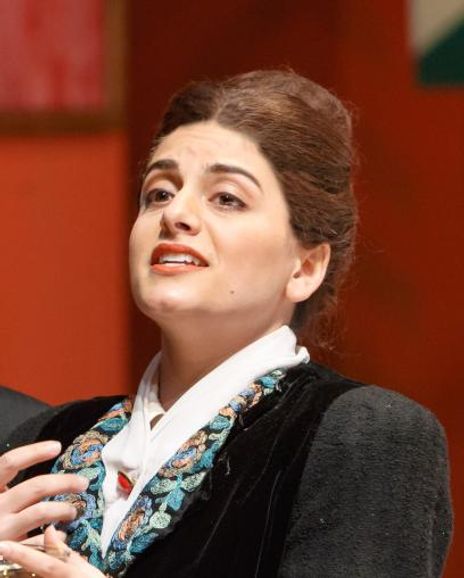 Laurel Semerdjian Headshot