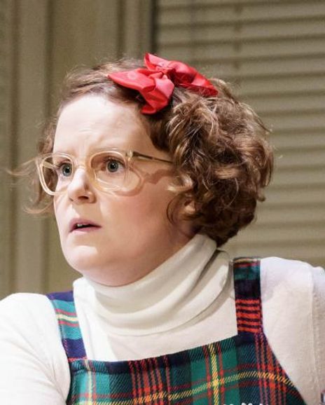 Shannon Rewcroft Headshot